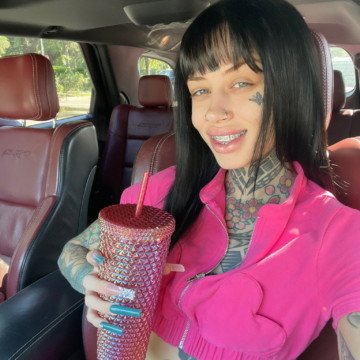 thecottagecoredoll OnlyFans selfie by CC Doll