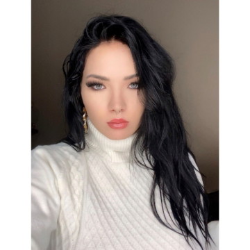 kicsilanykavip OnlyFans selfie by Kicsi Lanyka